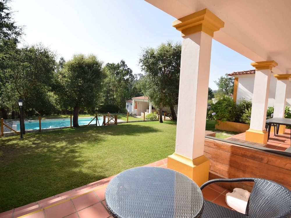 Family Retreat With Pool; Caldas da Rainha