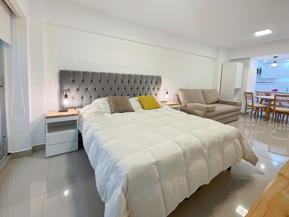 Ayres Suites Moreno
