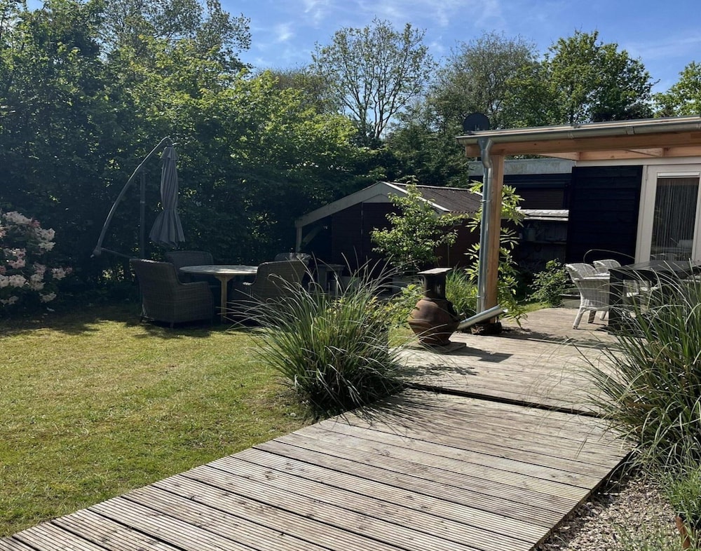 Chalet for Four Guests Near Beach