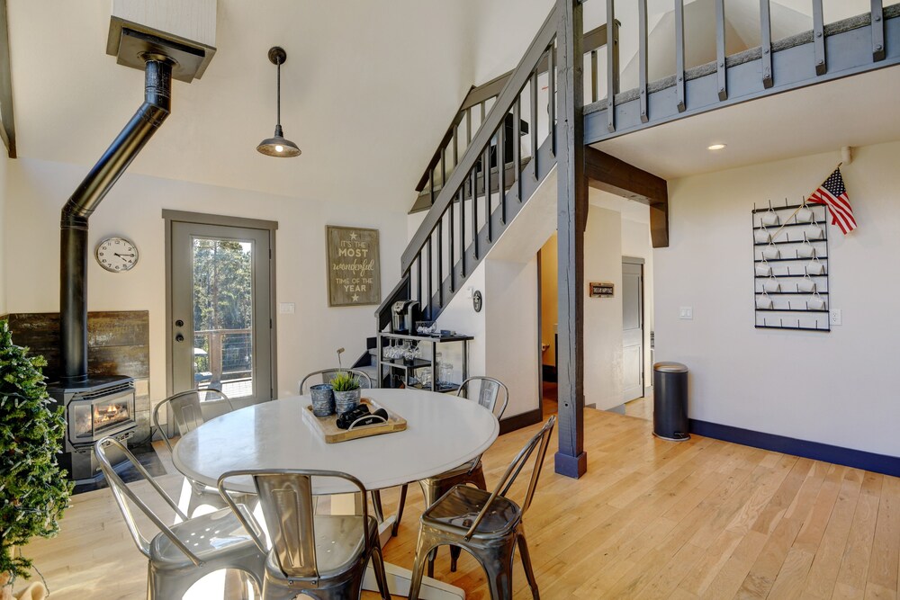 Silver Lining Circle 4 Bedroom Home view 2