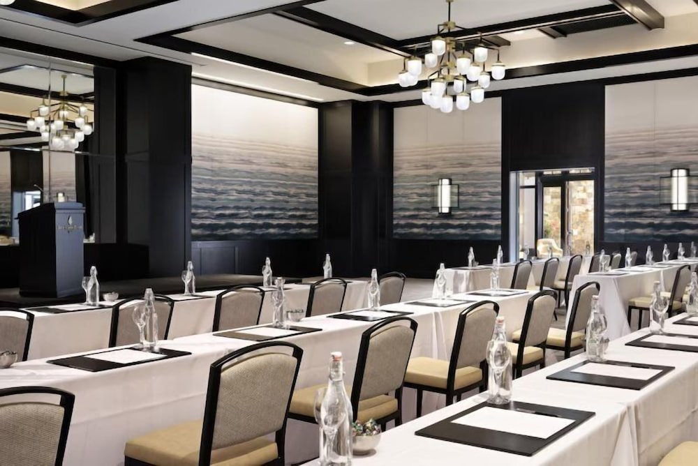 Luxury 2 Bedroom Residence at The Four Seasons in Vail Village