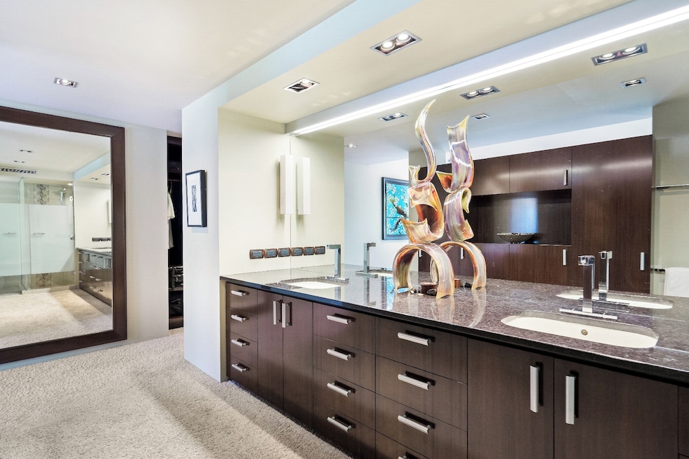 Exclusive Suite - Ocean Views & Beach