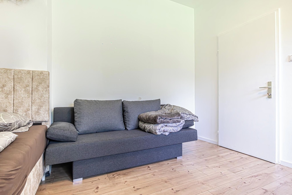Cozy House Terrace &Garden Sleeps 34
