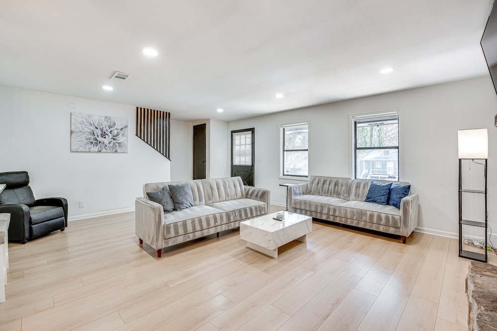 Smyrna Vacations - Smyrna Townhome Rental  4 Mi to The Battery! - Property Image 17