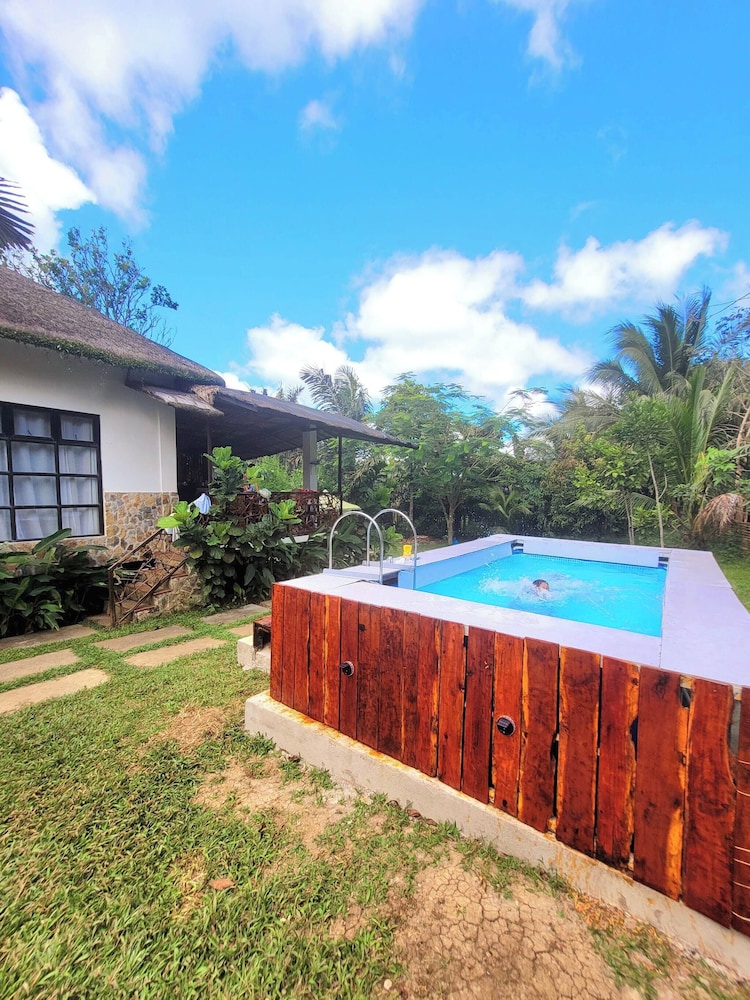Modern Bahay Kubo Near Tagaytay - Casita Anahaw