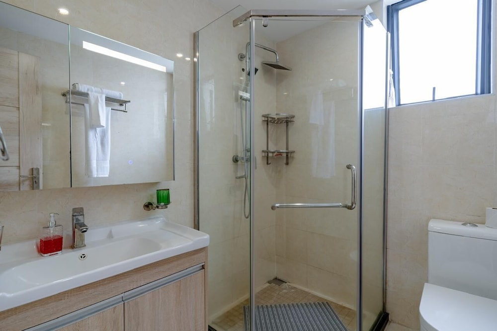 Urban Oasis View Palace Apartments-3 Bed