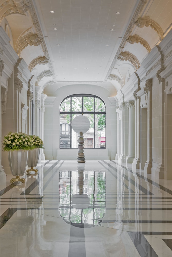 The Peninsula Paris