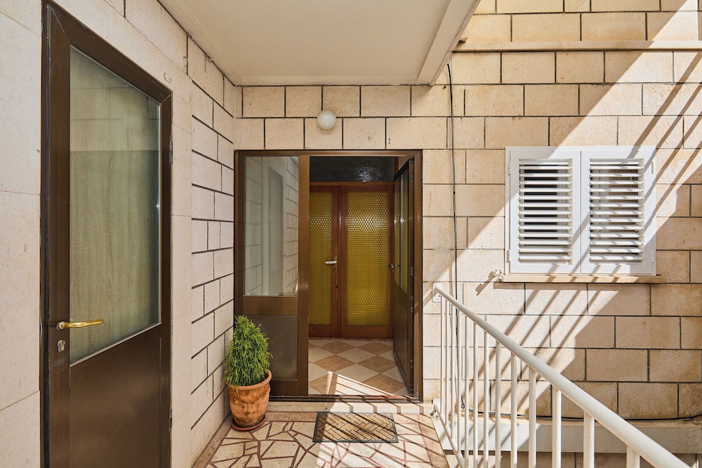 Cityview Apartment