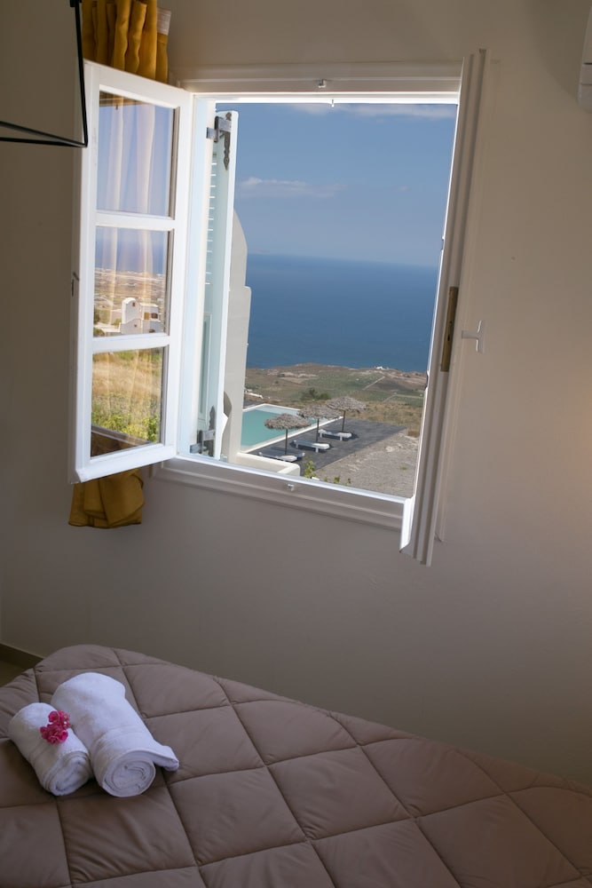 EOS Villa