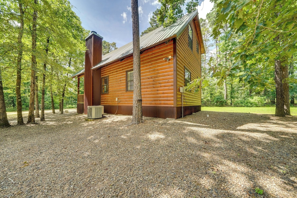 4 Mi to Broken Bow Lake: 'wee Bear Cabin' Getaway!