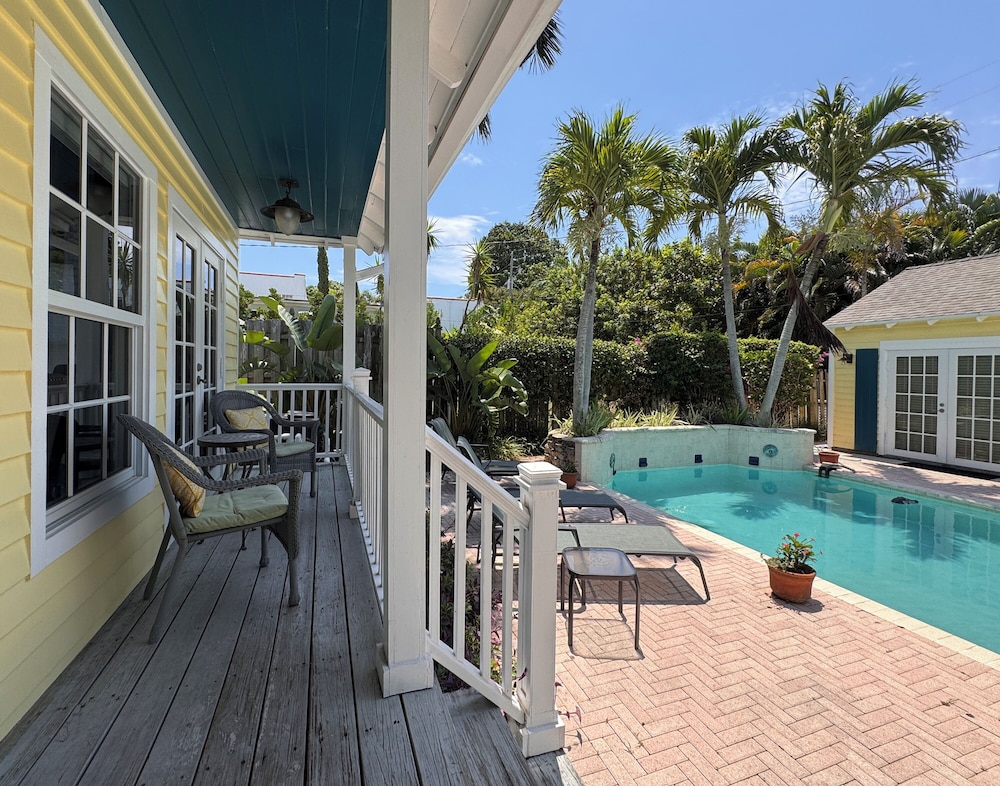 Palm Ridge House