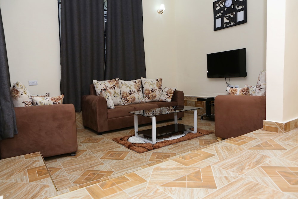 Chibuba Airport Accomodation