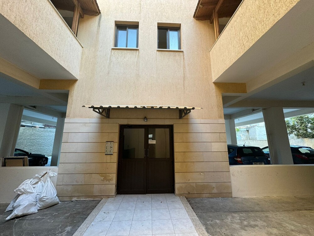 Ani's Studio With Terrace in Larnaca