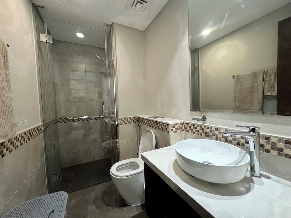 Damac Reva Residences 808