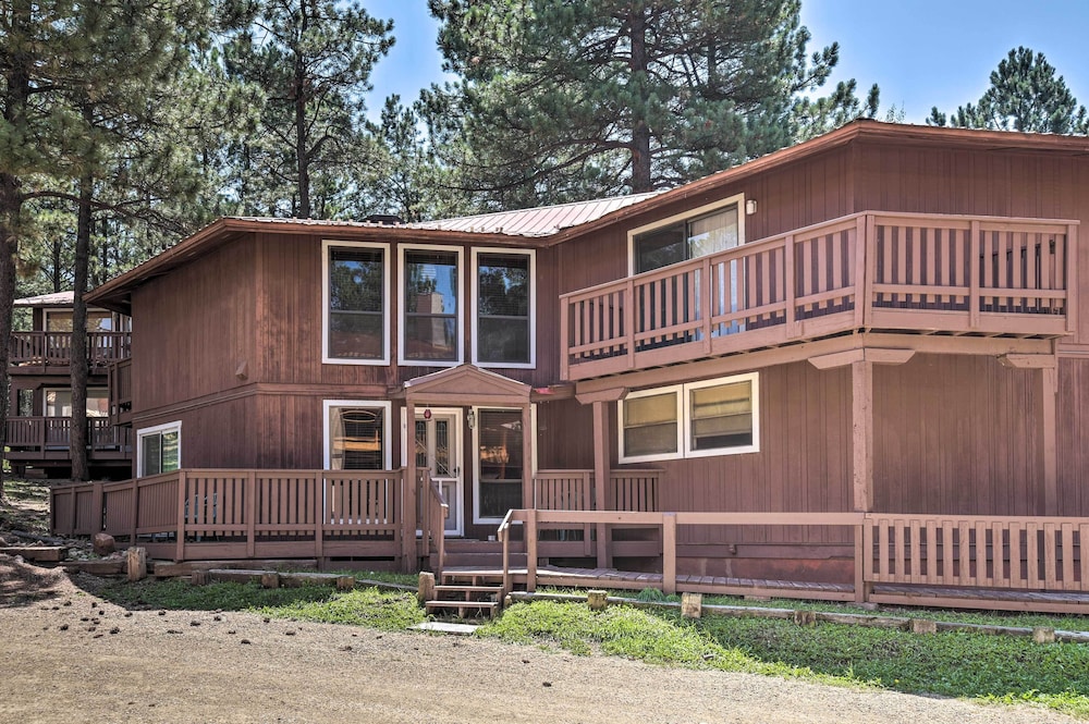 Walk to Ski & Trails: All-season Angel Fire Escape view 5