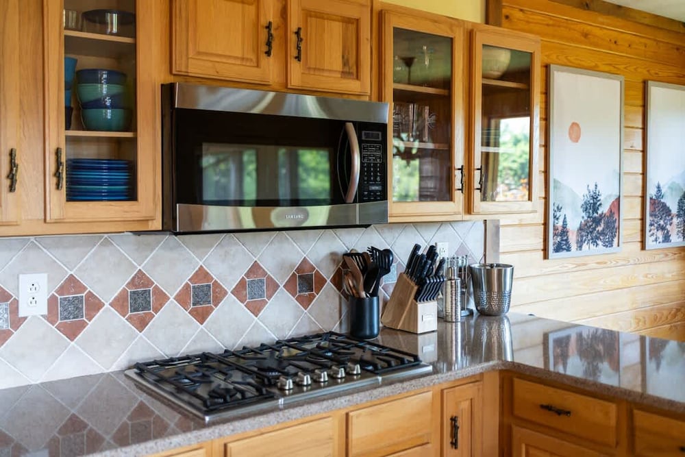 Love Afton Cabin - Family Home