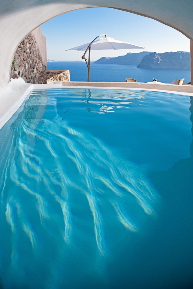 Armeni Luxury Villas — 12