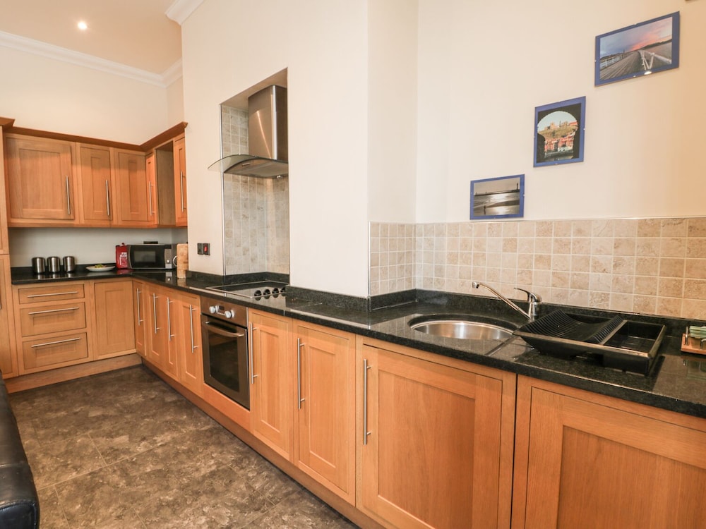 Flat 4 view 3
