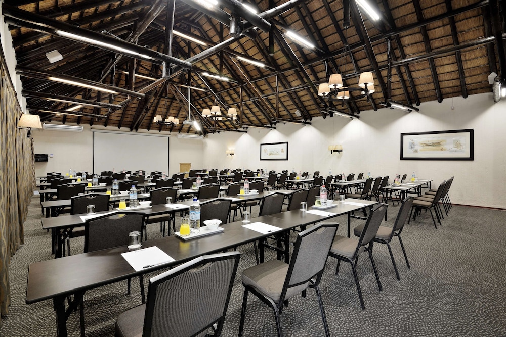 Bakubung Self-Catering Chalets