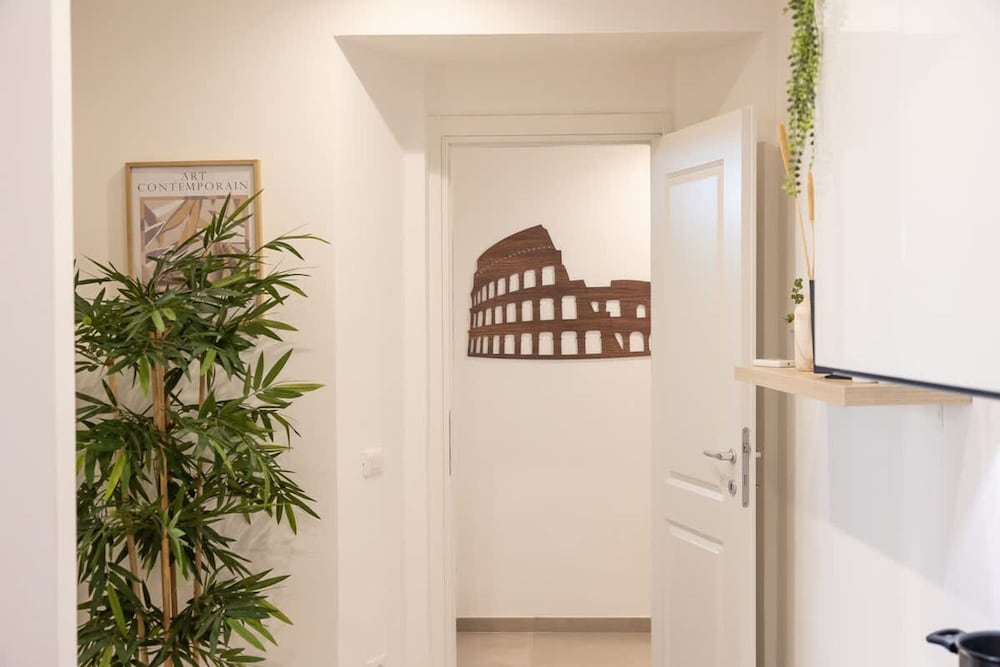 Colosseum Holidays - San Giovanni in Laterano