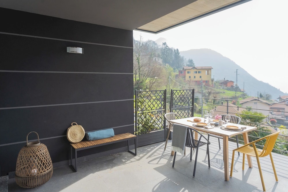 Residenza Maxim With Pool by Rent all Como