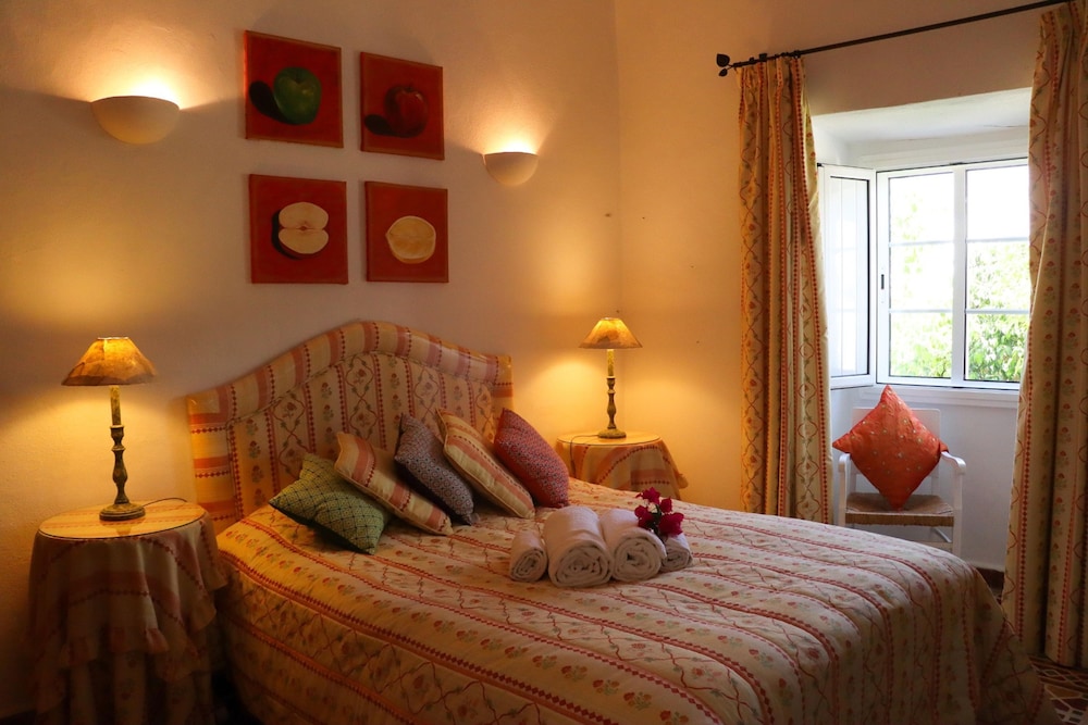 Idyllic Farm House With Huge Garden for 14pax