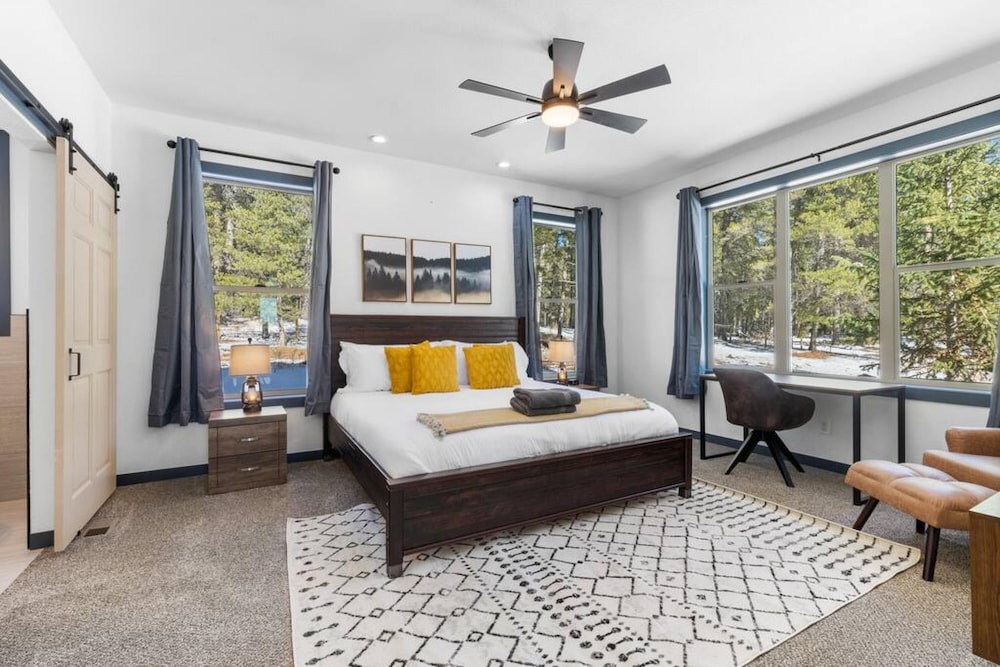 4-bedroom Colorado Oasis at Rudolph Ranch