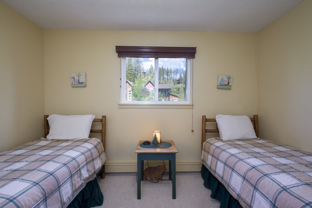 Hi Country Haus - 10-13 3 Bedroom Condo by RedAwning - Property Image 25