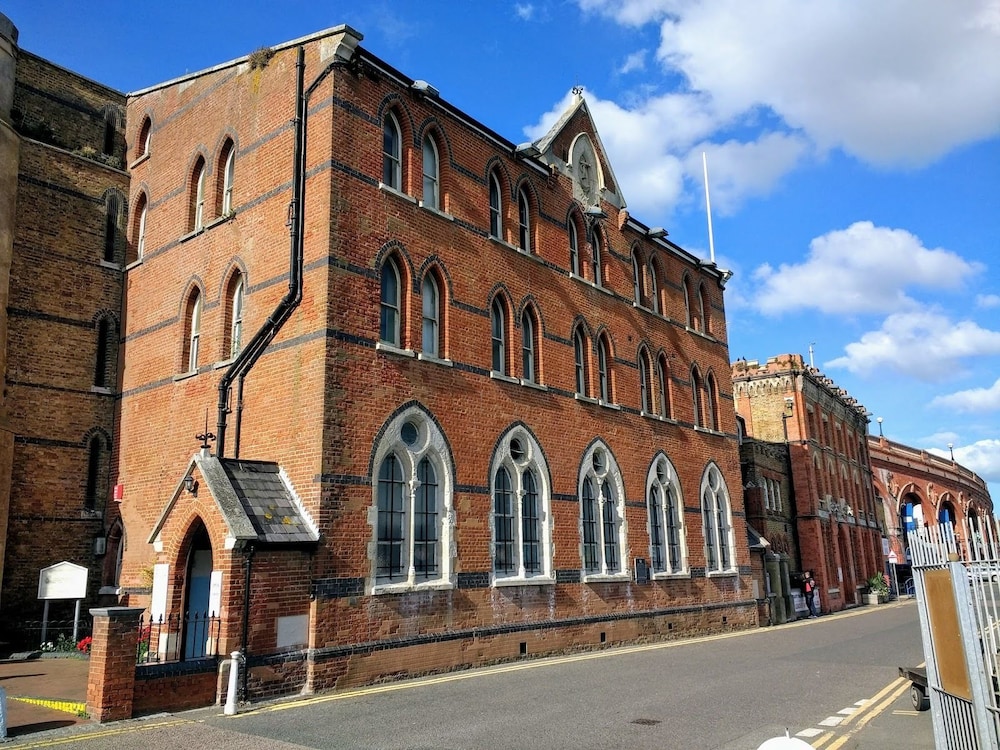 Ramsgate Vacations - The Little Tree Boutique BB - Property Image 16