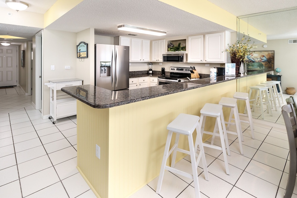 Islander 4011 by Brooks and Shorey Resorts