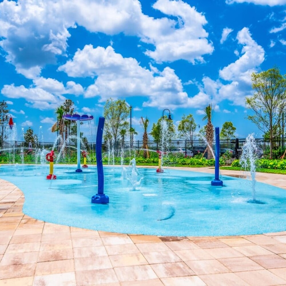 Amazing Family Home 8min to Disneyworld Pool Spa Sleeps 24 Stl101 view 4