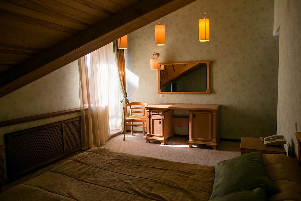 Hotel Shale