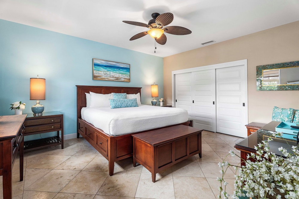 Private Beach Access Includes Concierge Outdoor Spacious Lanai!