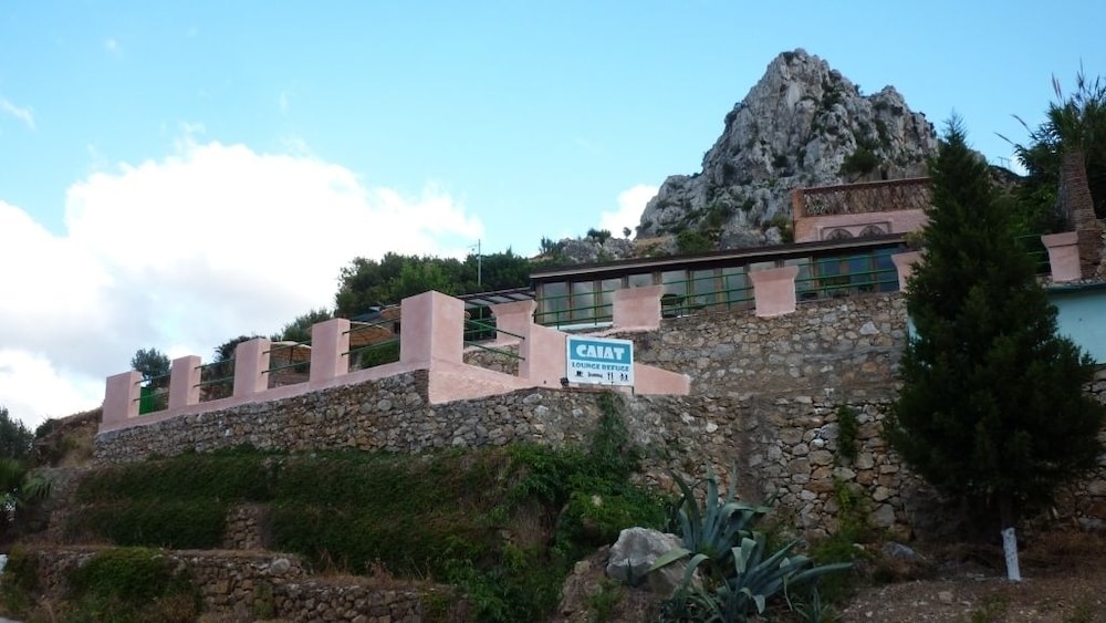 Caiat Refuge