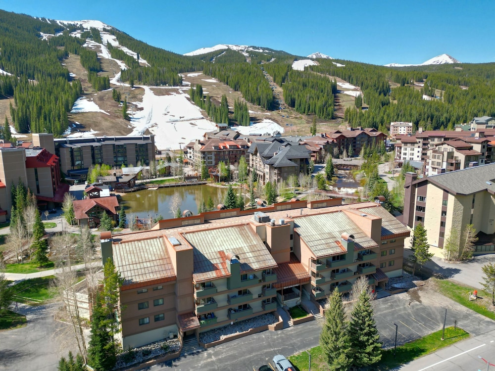 SkyRun Copper Mountain Resort Vacation Lodging