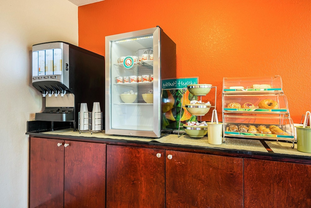 Franklin Vacations - Quality Inn  Suites Franklin - Property Image 3