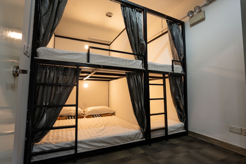 OSS Backpackers Hostel