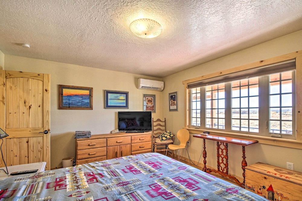 Stunning San Ysidro Homestead w/ Large Porch! view 3