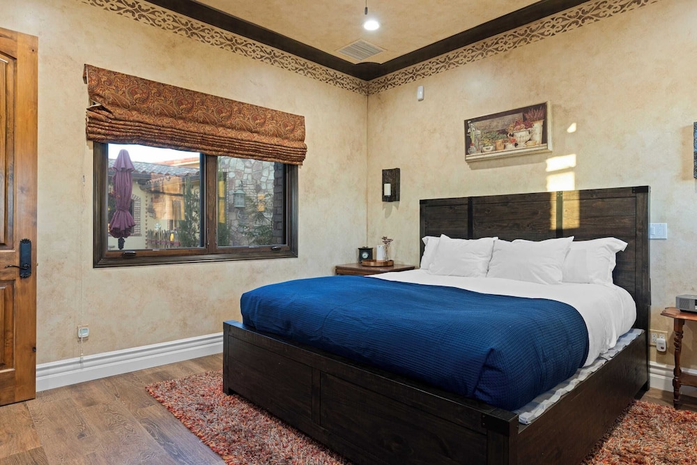 Soaking Tub, Vineyard Views & Wine Trail Access The Casita at Vines Estate by Avantstay