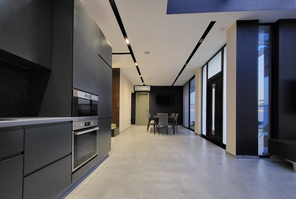 La Mirage Group Villas