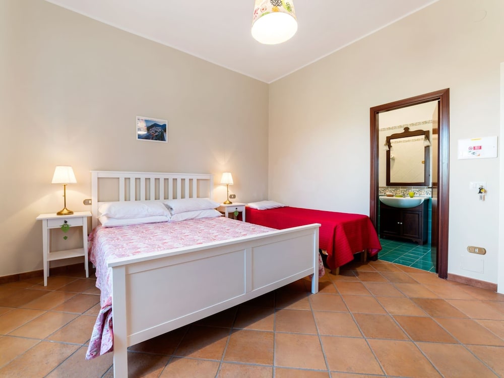 Villa With Pool Near Paestum view 2