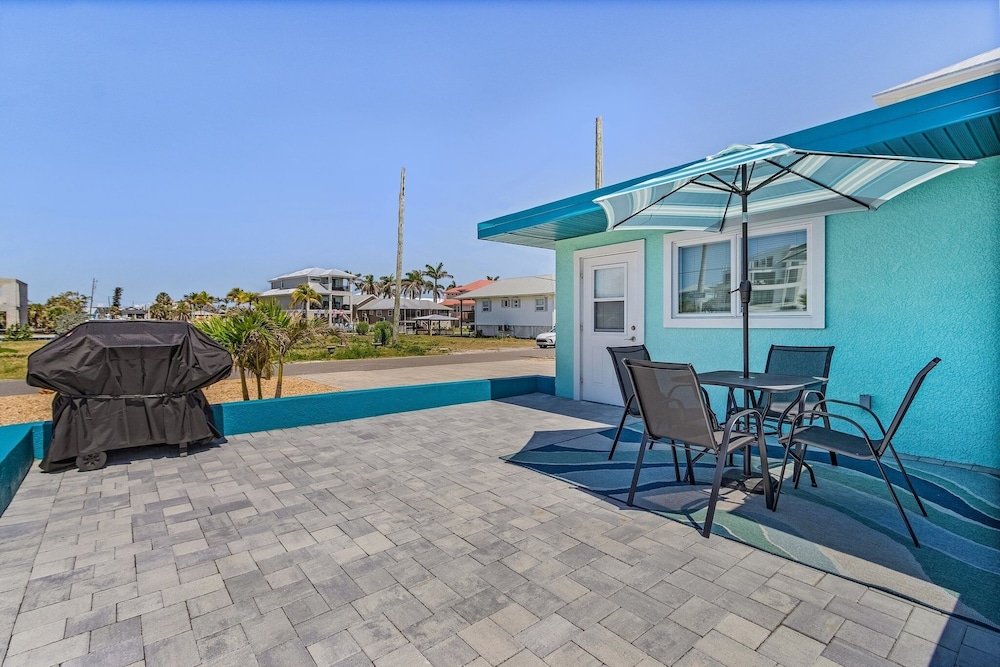 412/815 Tropical Tide Duplex: 4bd, Walk To Times Square! 4 Bedroom Home