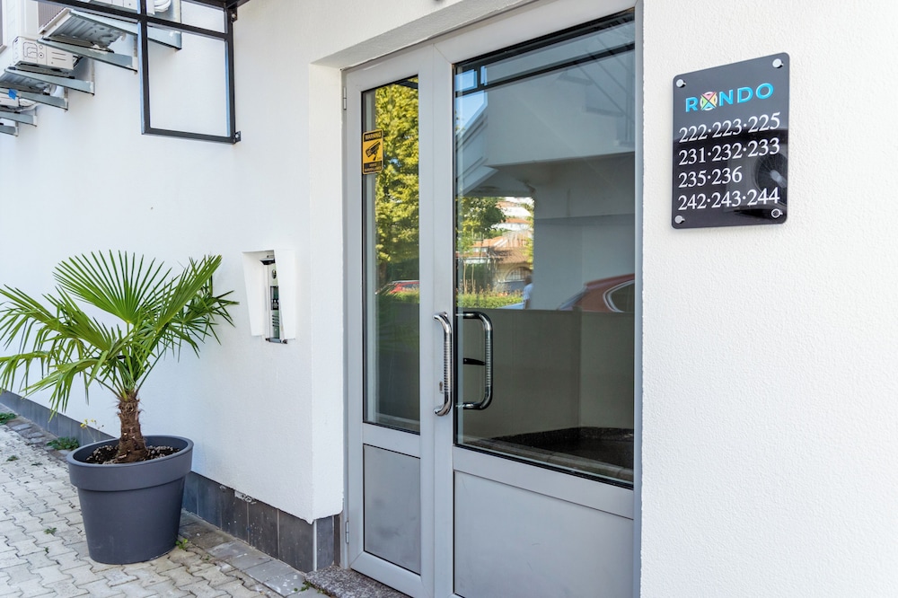 Apartments RONDO