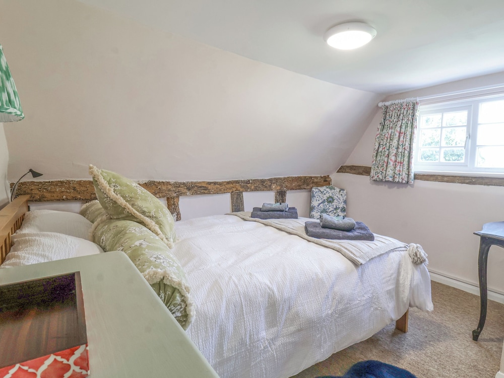 3 The Almshouse