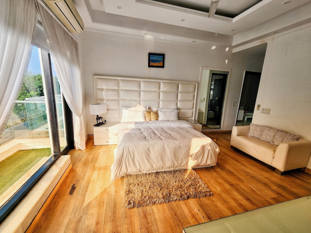 The G8 Noida
