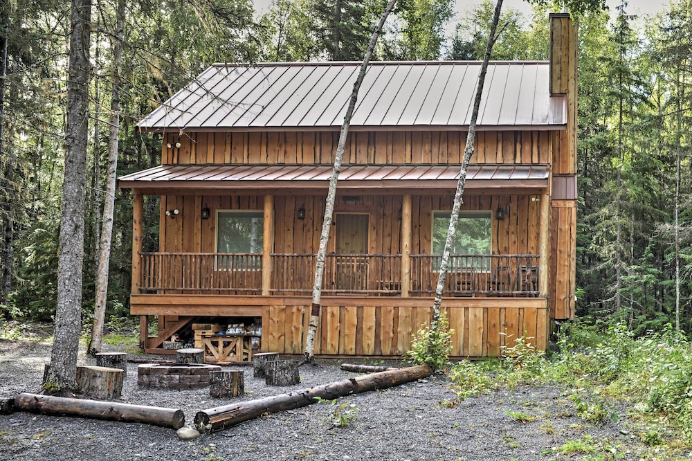 Family Cabin: Explore Alaska's Favorite Playground view 5