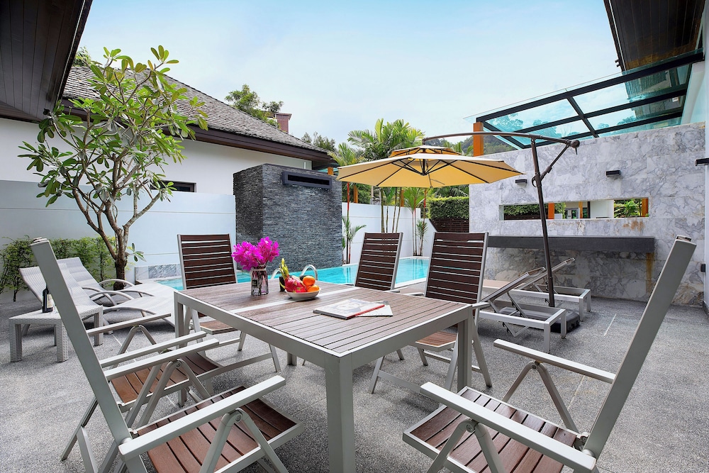 Elegant 3BR Pool Villa Coco B6 in Kamala view 3