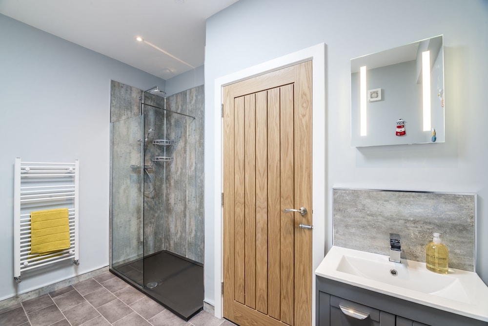 To Mawr - 2 Bedroom Apartment - Tenby view 5