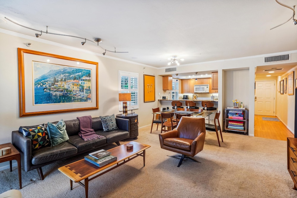 Pelican Pointe 3B