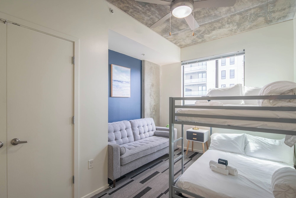 ROVE LIVING/KL - Roosevelt Point